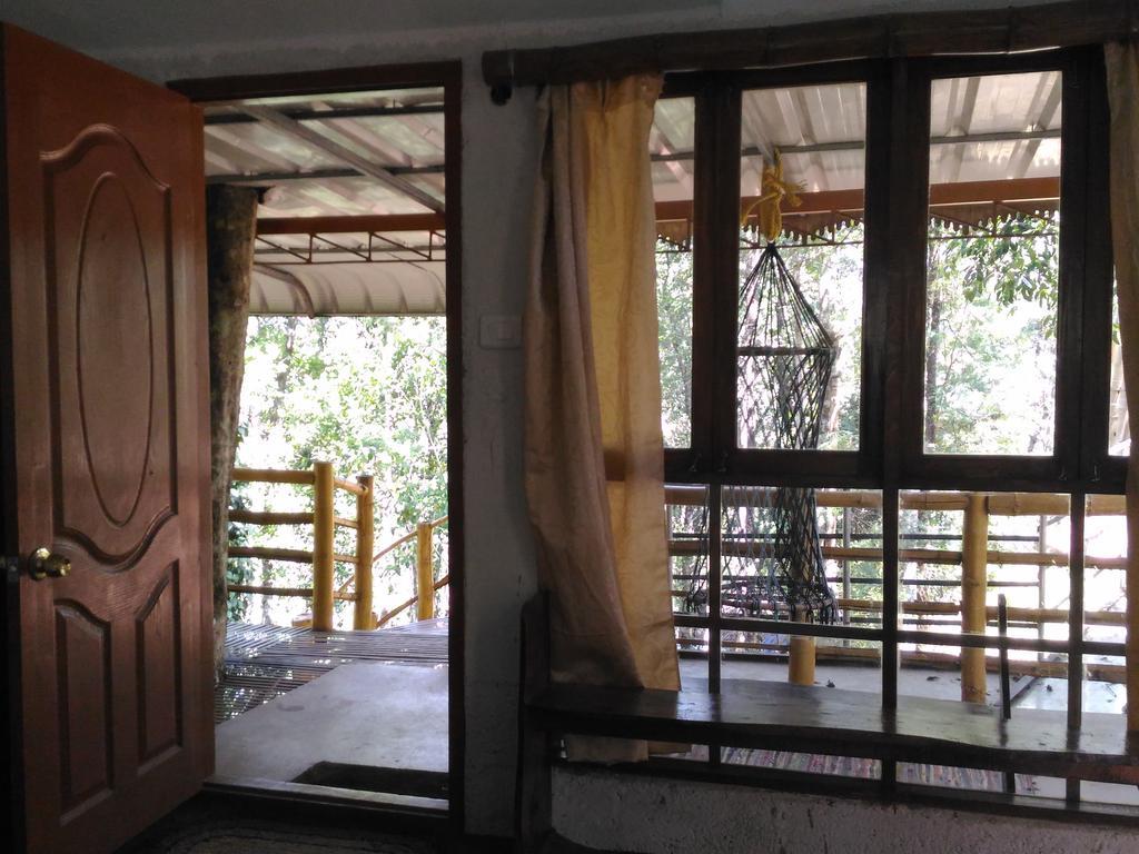 Jungle Jive Tree House Munnar Bed and Breakfast Exteriör bild